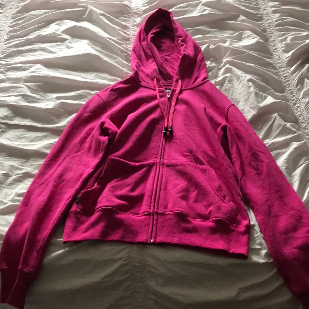Zip up hoodie w/ speakers